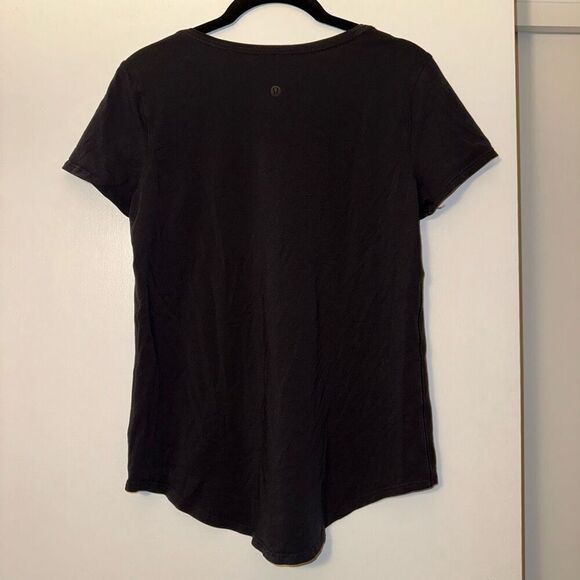 Lululemon Womens Black Crewneck Tee Size 4 Gently Worn - Picture 5 of 10
